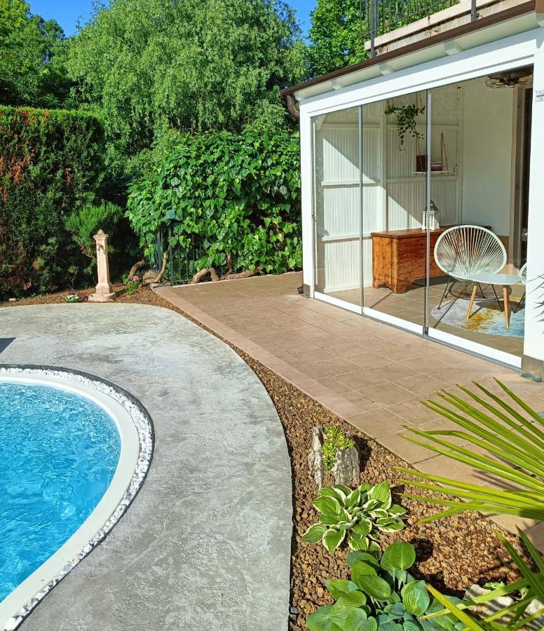 Picnic Room And Pool กัสเตลนูโอโว เดล การ์ดา ภายนอก รูปภาพ