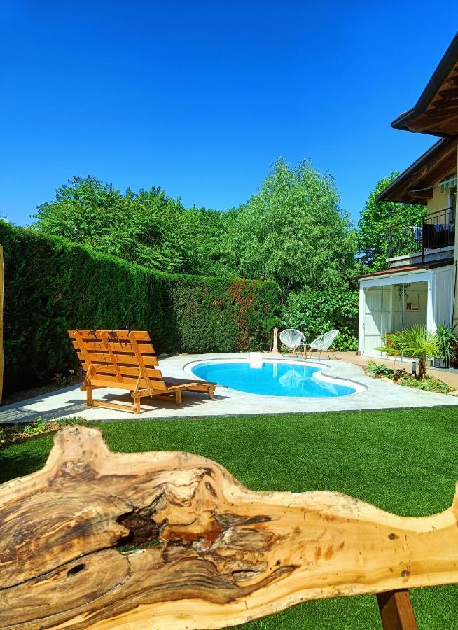 Picnic Room And Pool กัสเตลนูโอโว เดล การ์ดา ภายนอก รูปภาพ